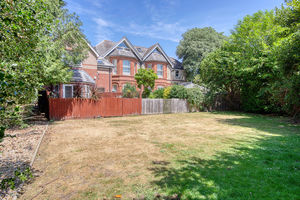 Communal Garden- click for photo gallery